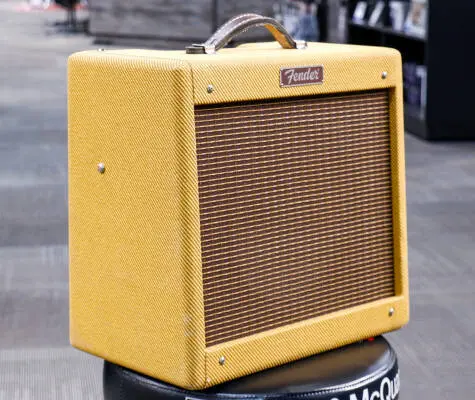 Fender - Pro Junior IV 15W 1x10 Tube Combo Amp - Lacquered Tweed
